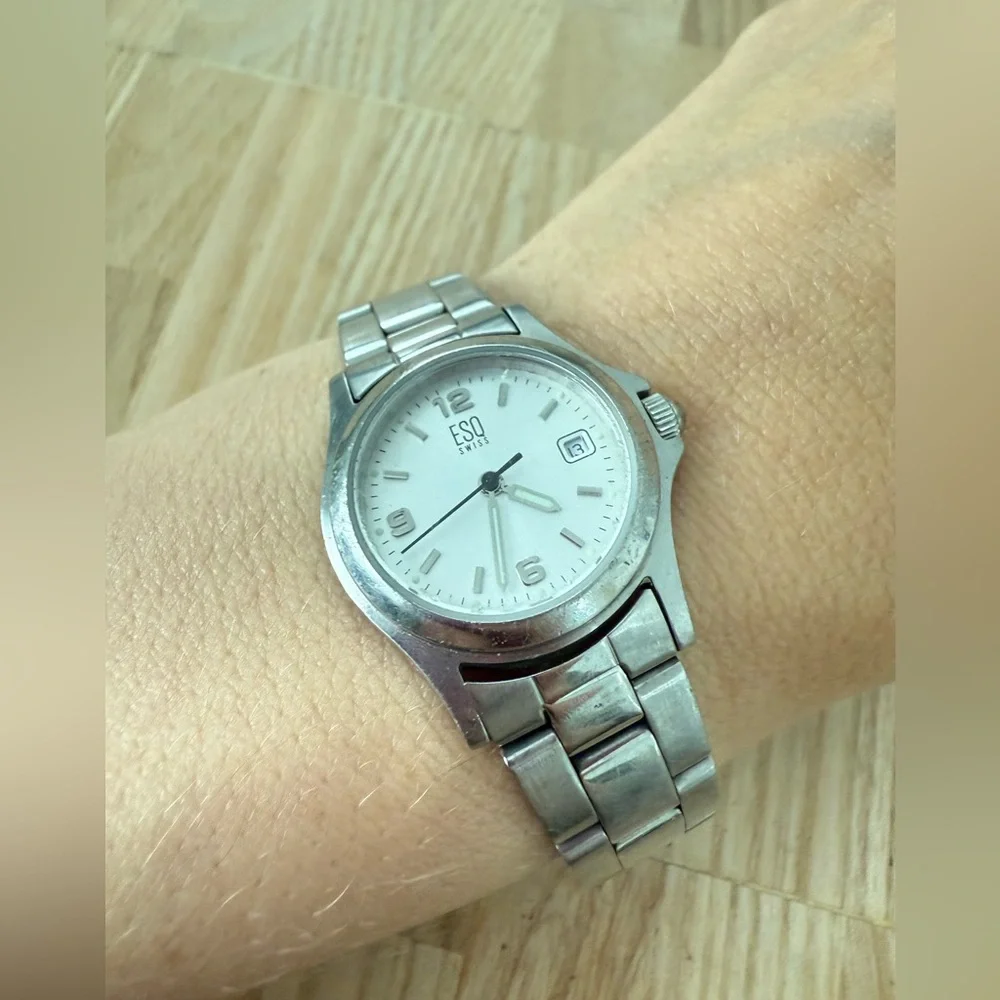 Esq by Movado ladies silver tone stainless steel watch NEW BATTERY